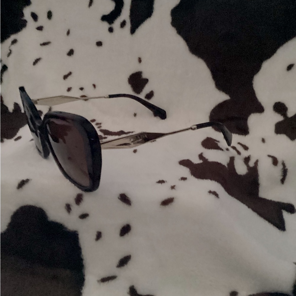 😎💋Prada Sunglasses😎💋
